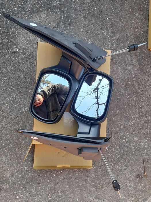 Огледало форд фиеста V НОВИ