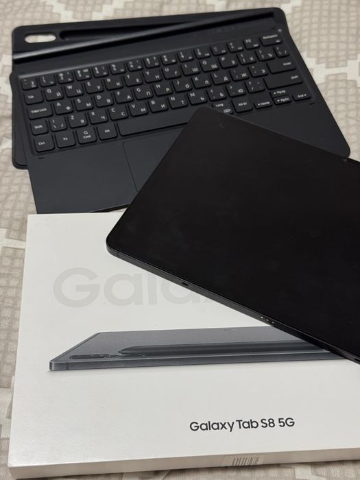 Планшет Samsung Tab S8