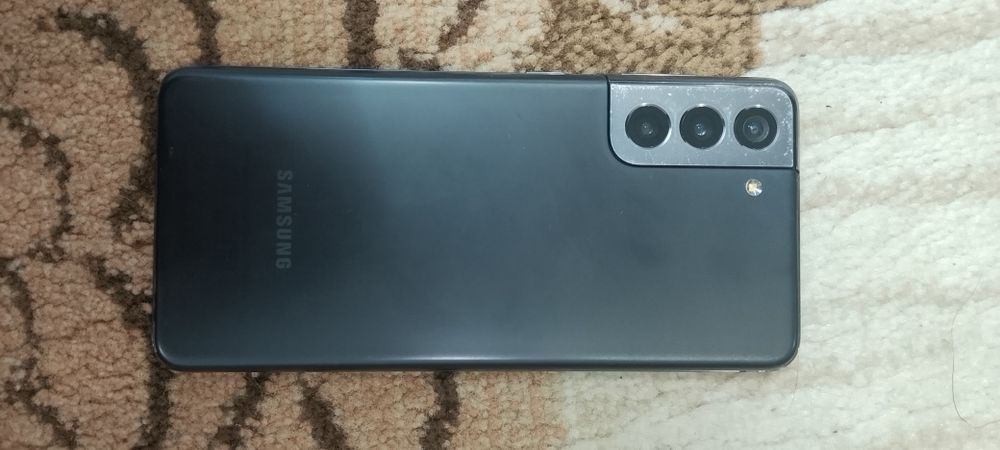 Обменяю ДВЕ Samsung s21 5g
