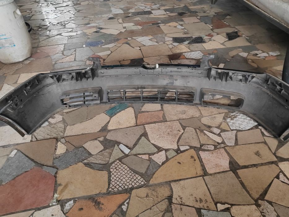 Бампер задний на  гольф 4