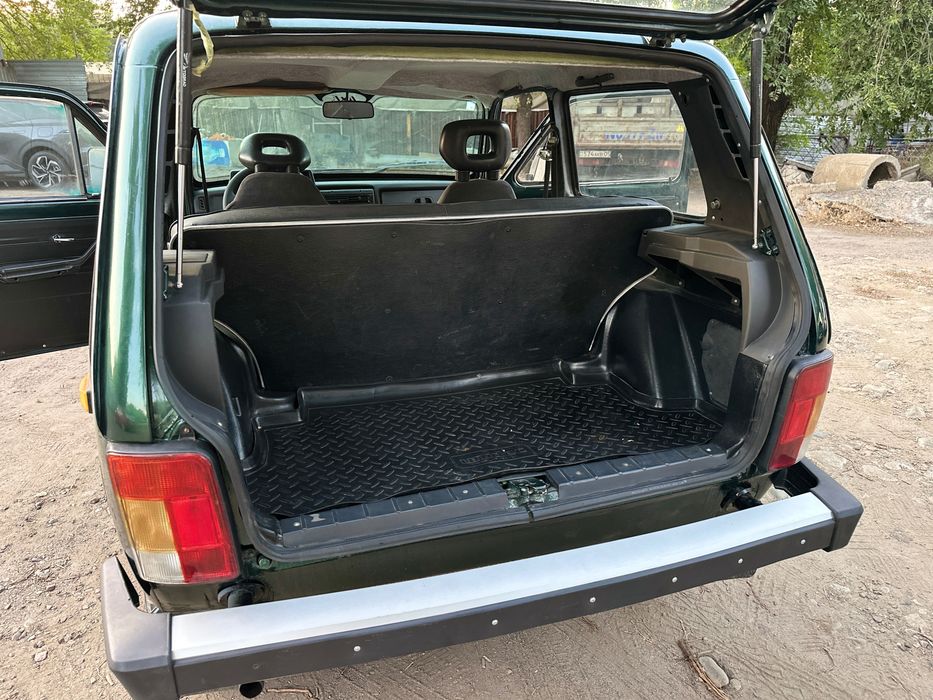 Нива Ваз 2121 Lada