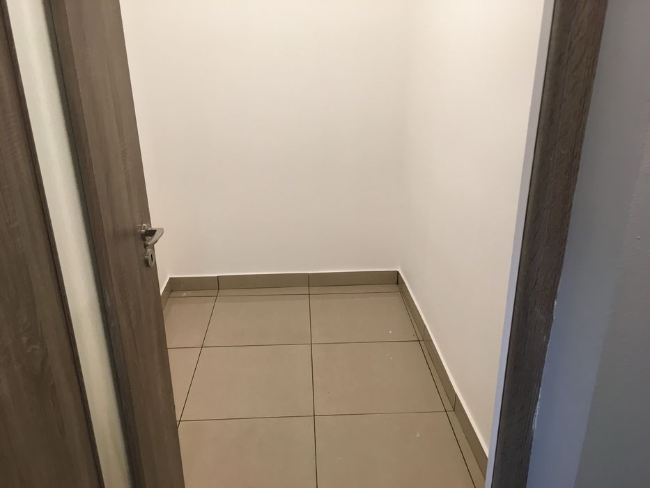 De inchiriat spatiu comercial