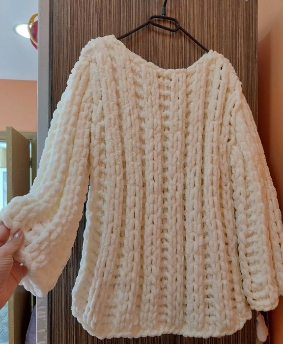 Дамски пуловер от Ализе пуффи