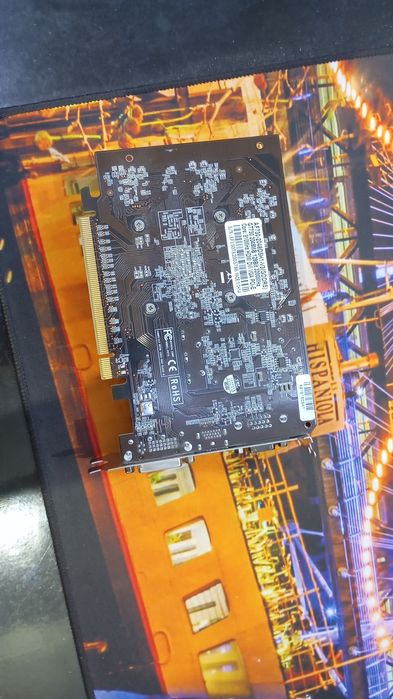 Продаю видеокарту gt 730 2gb ddr5