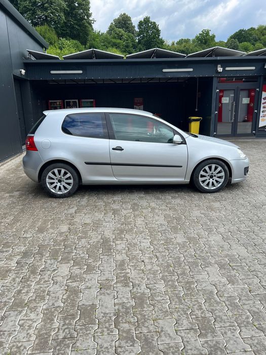 VOLKSWAGEN Golf 2005 — imagine 5