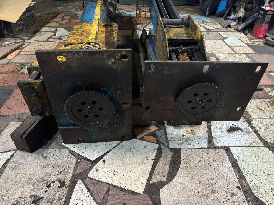 Авто подъемник венгерский