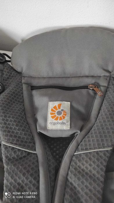 Marsupiu Ergobaby OMNI Breeze