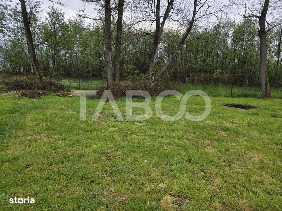 Teren intravilan de vanzare 1360 mp la poalele muntilor Fagaras