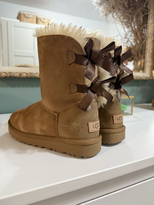 Ugg ботуши размер 37