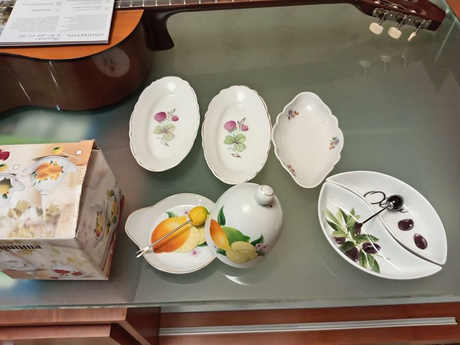 Лимонница, маслинница, оливки