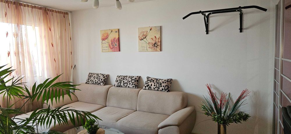 Vând colțar Picasso