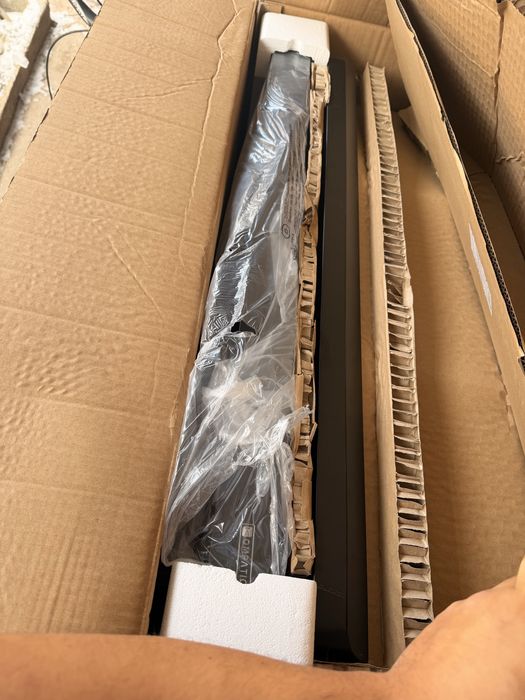 Hota kompactic negru