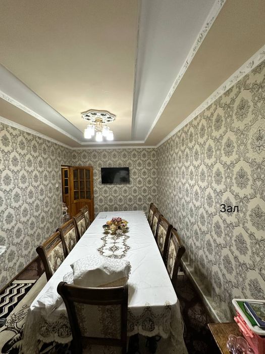 Продаётся 4-комнатная квартира в центре города