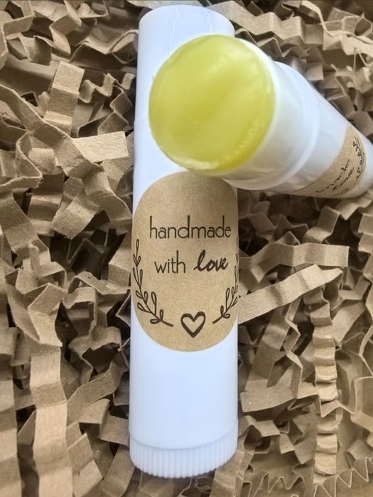 Домашно мазило за устни - балсам за устни