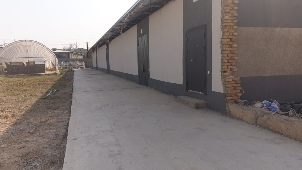 Chirchik shaxar yol yuziga yaqin avtoservice moyka ishlab chiqarish.