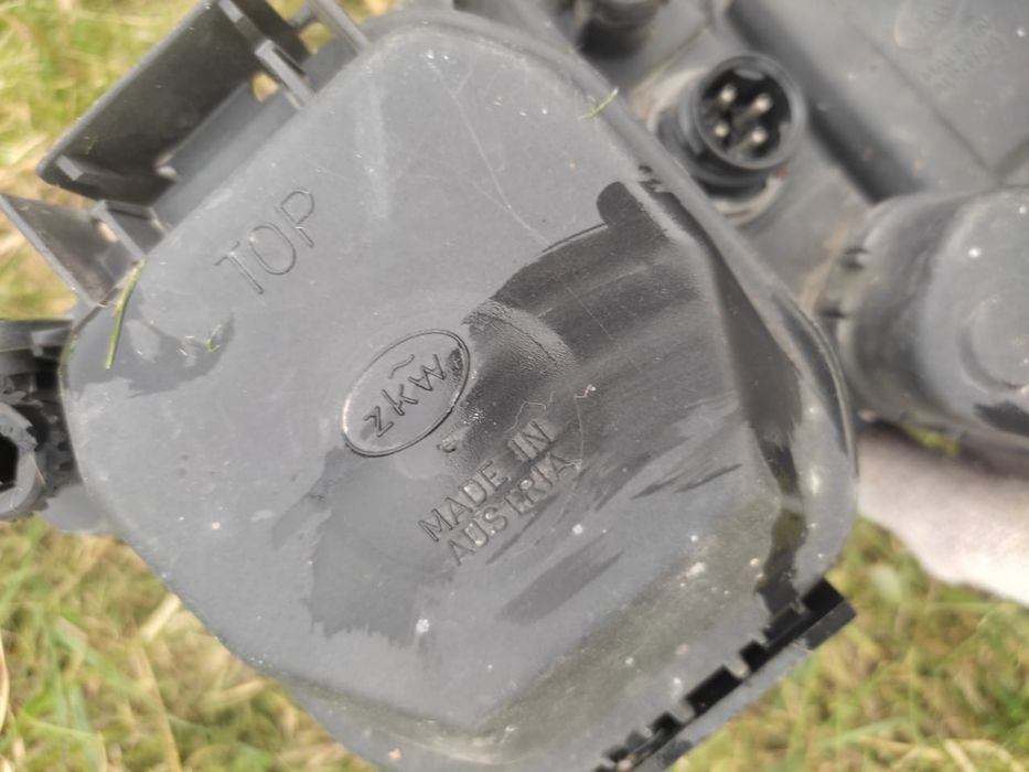 Продам фар BMW 3