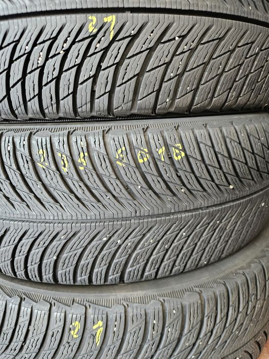 Гуми 235/60/18 дот21