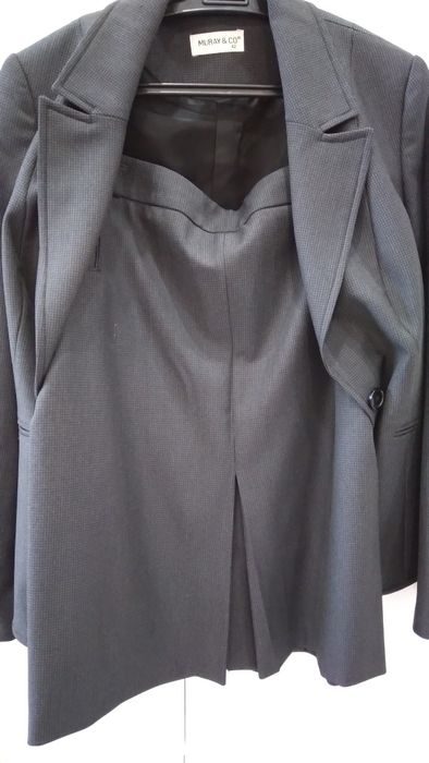 Продается костюм юбка