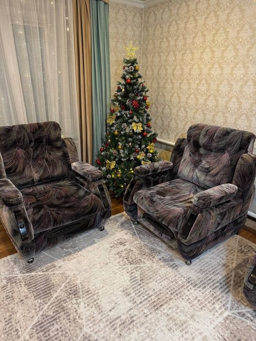Отдам диван и два кресла, бесплатно