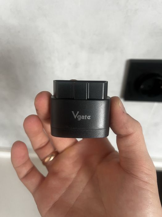 Vgate iCar Pro 2S — Bluetooth OBD2 автосканер (Android / iOS)