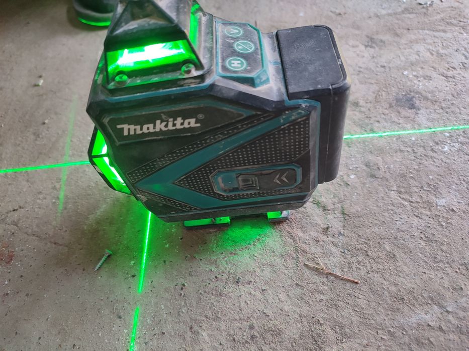 Продам лазерный уровень