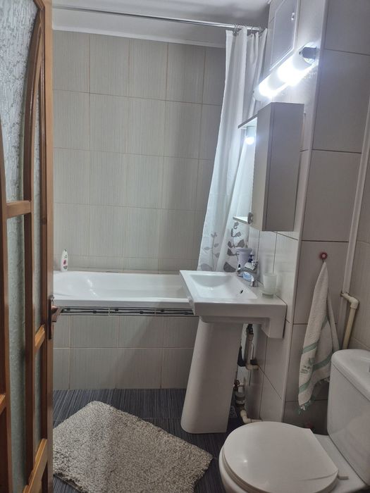Închiriez apartament 2 camere