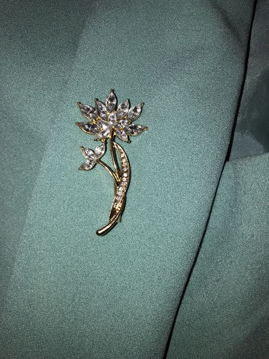 Стилни и красиви брошки