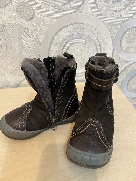 Продам детский обувь