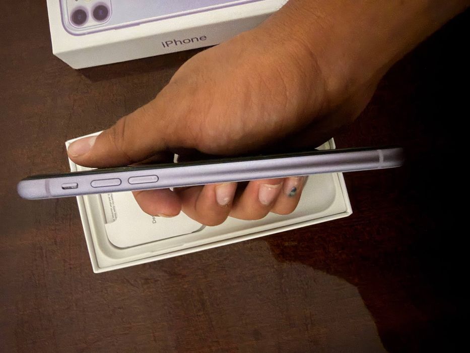 iphone 11 sotiladi