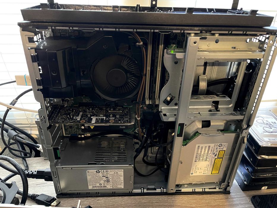 Unitate PC HP z240 I7 7700 Nvidia Quadro P400 2GB 256GB SSD 2TB HDD