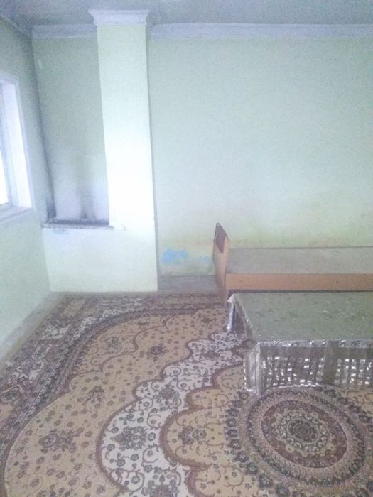 Ўртачирчиқ тумани Ўртасаройда уй сотиладии