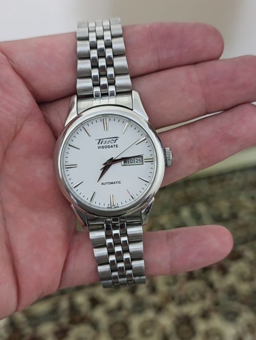 Tissot соат сотилади