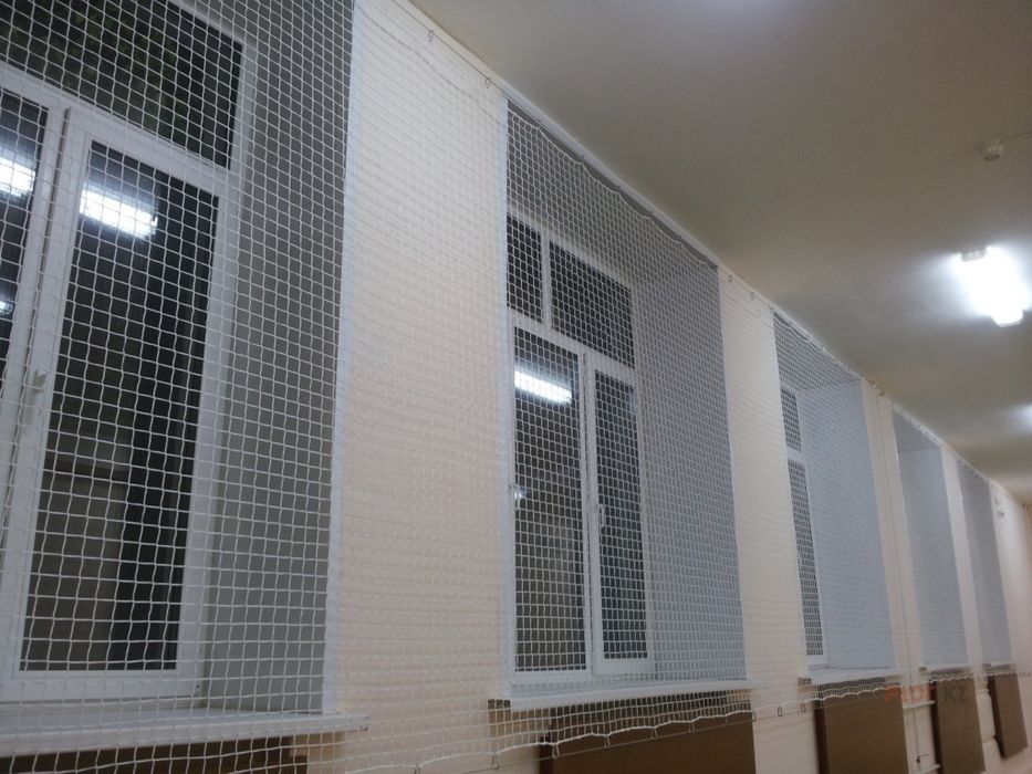 Сетка заградительная футбол