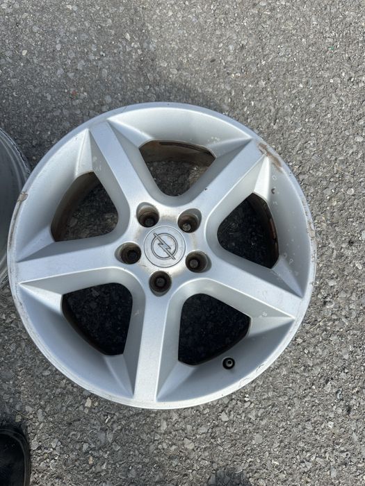 Оригинални джанти за Opel astra H 2007г/ опел астра H/ 17цола 5х110 65.1мм/ 7Jx17ET39/ подходяща зафира А и Б вектра Ц