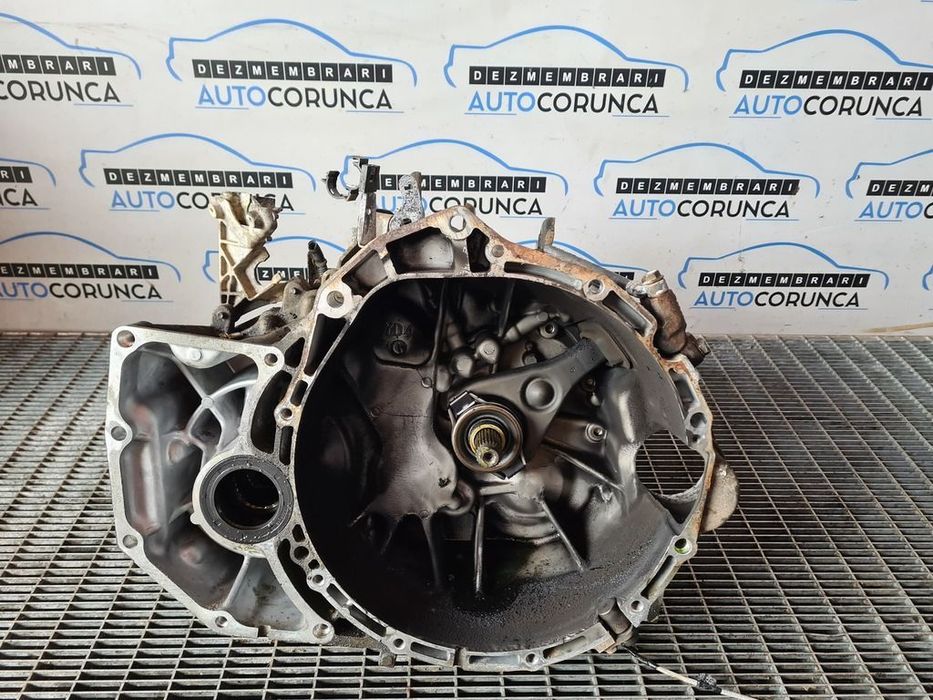 Cutie de viteze Nissan X - Trail T30 2.2 Dci 2001 - 2008 114CP Manuala 6 Trepte ...