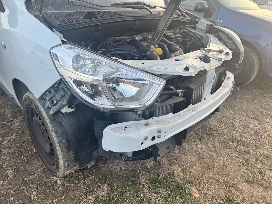 Vand parte fata completa Dacia Dokker(aripi/capota/faruri/bara etc)