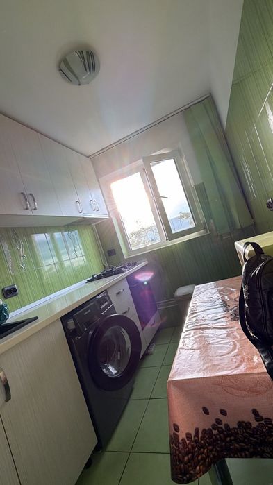 Apartament  de închiriat!!!