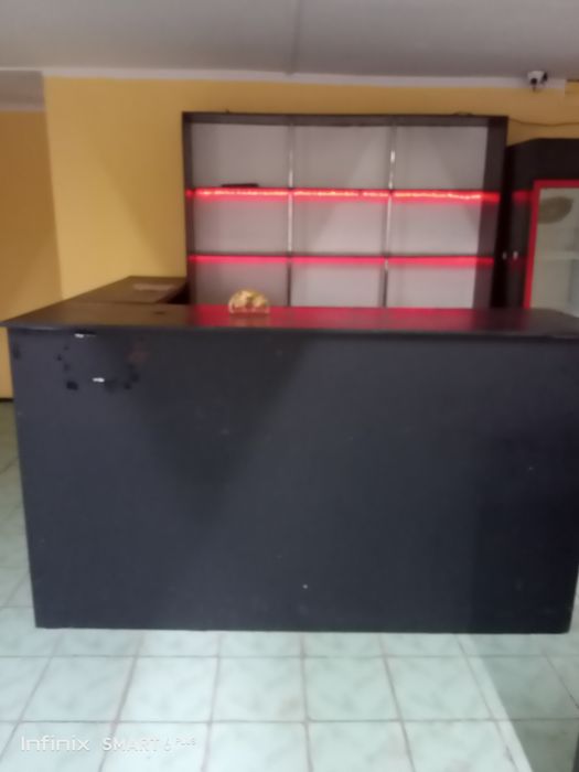 Мебель диван и стол