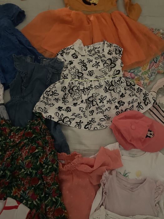 Lot hainute vara fetite 2-3 ani