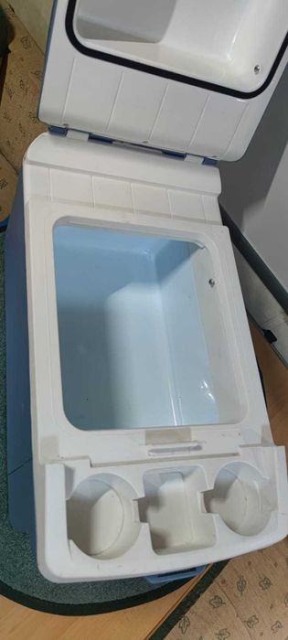 Lada tip cotiera raceste / incalzeste, 12 volti, volum 16 litri