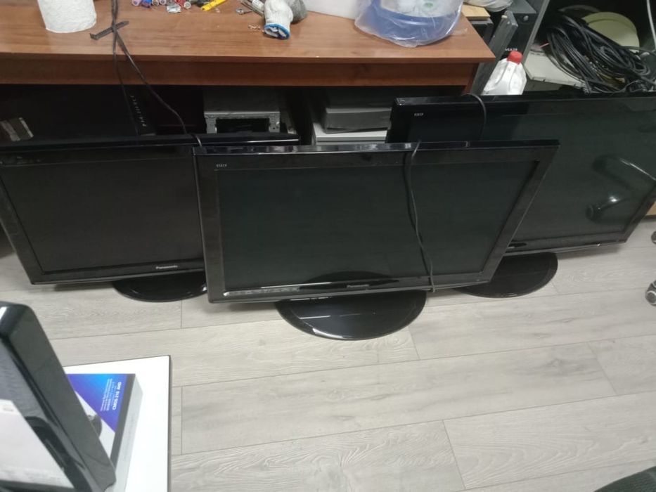 Телевизор  на запчасти