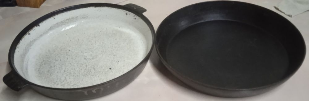Советские сковородки, чистый чугун.