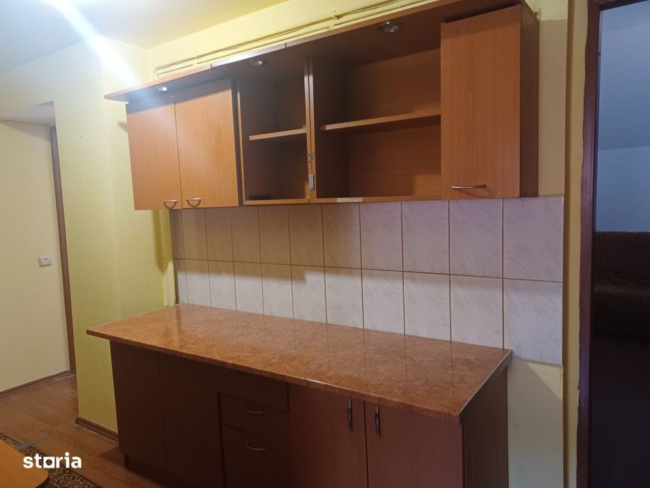 De vanzare apartament 3 camere in Centrul Vechi