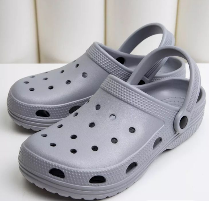 Продам медицинский костюм