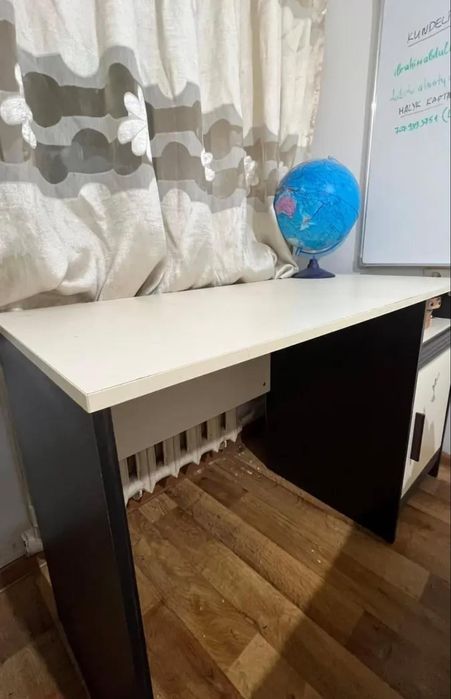 Стол письменный со встроенным шкафчиком, пр-во Россия, модель Дакота