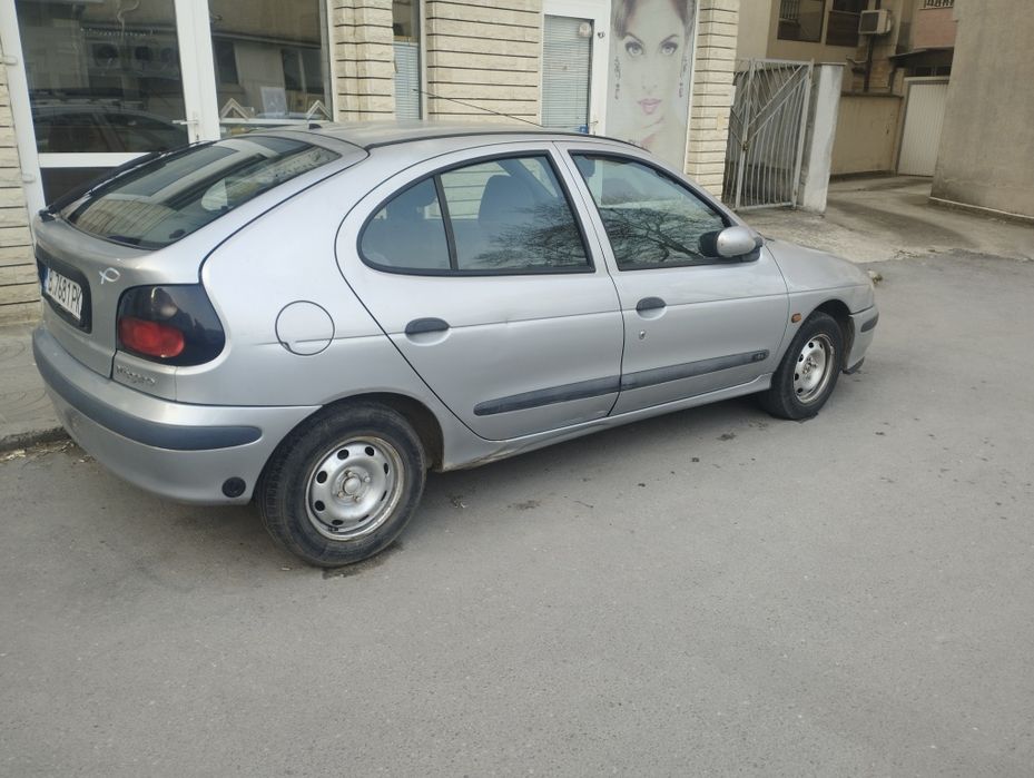 Рено Меган 1.6 Газ Бензин 1997г.