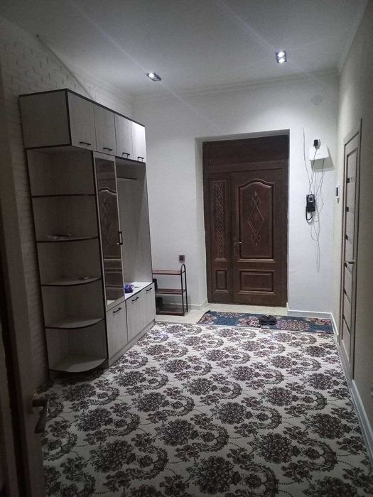 Нөкис қаласы орайында таза домда 2 ханалы квартира арендаға бериледи