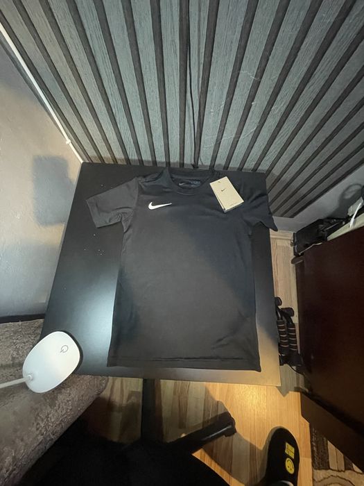 Vand tricou nike original negru xs