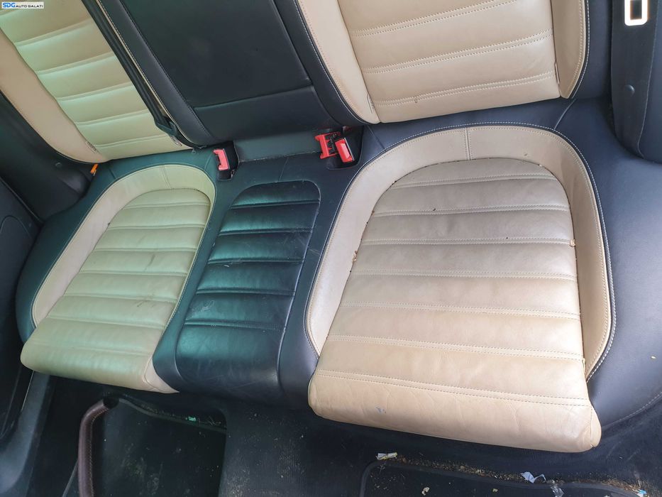 Interior Piele Crem cu Negru cu Incalzire Scaune Fata Stanga Dreapta Bancheta Sezut cu Spatar Volkswagen CC 2012 - 2017 [K7686]