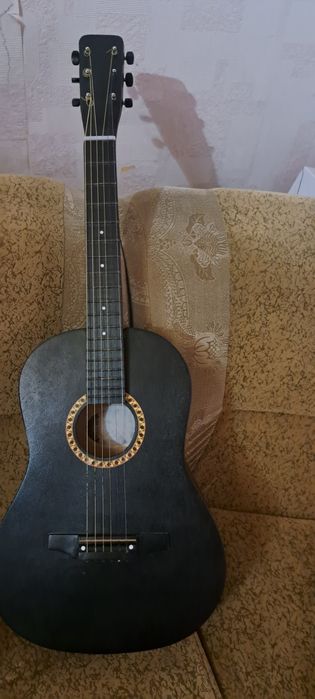 Gitara sotiladi razmeri 40 akustika narxi kelishiladi